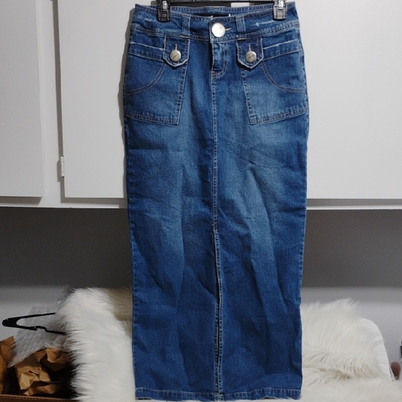 Quizz Dresses & Skirts - SALE! Quizz New York Vintage Classic Blue Denim A-Line Skirt Sz.5/6 (XX-55)